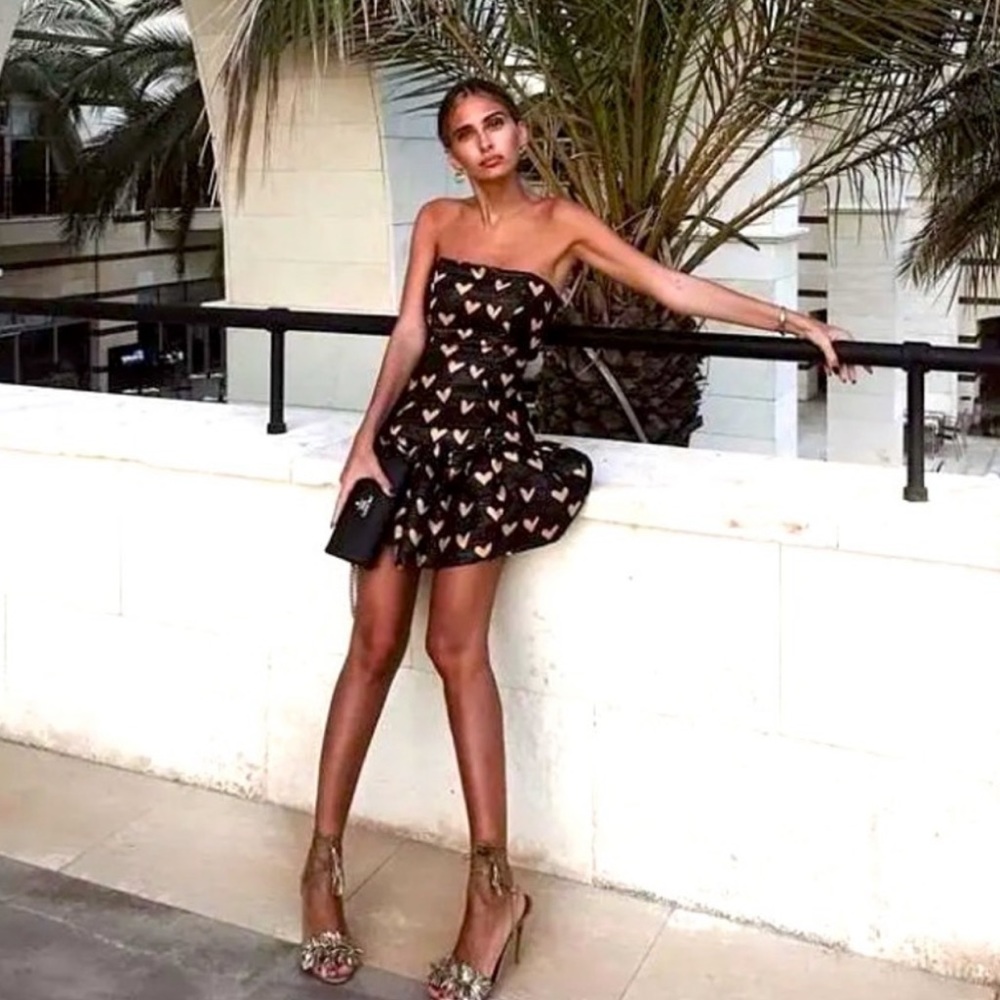 DELPHINE MY HEART DRESS BLACK AND
GOLD